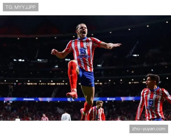 VAR判罚持续引发争议 联赛裁判执法标准成焦点话题